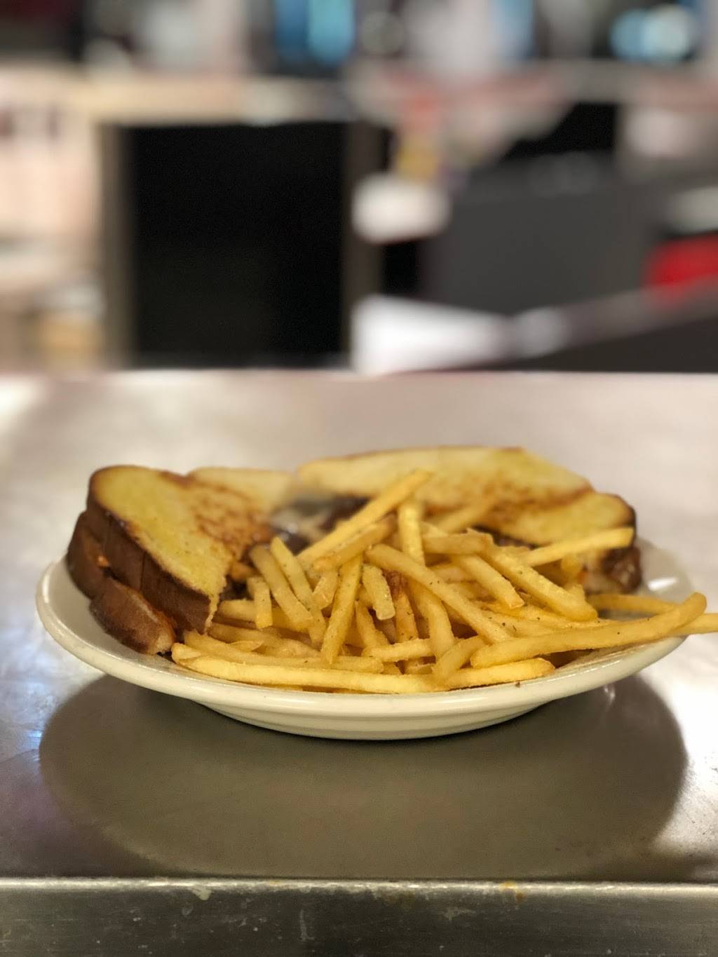 Steak n Shake | restaurant | 10721 Fischer Park Dr, Louisville, KY 40241, USA | 5023263625 OR +1 502-326-3625