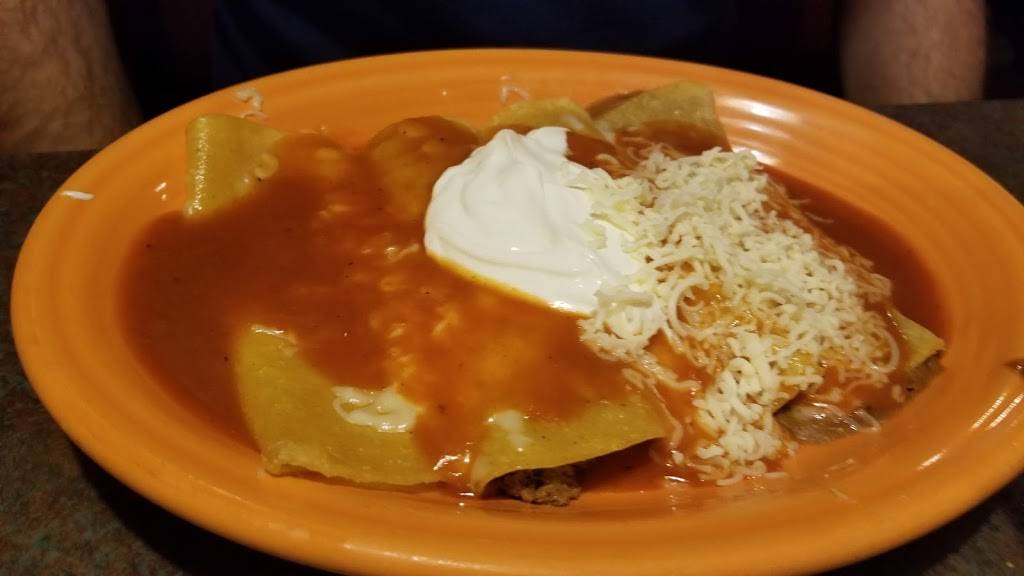 El Cerro Reyes | restaurant | 655 Brawley School Rd # 101, Mooresville, NC 28117, USA | 7047990429 OR +1 704-799-0429