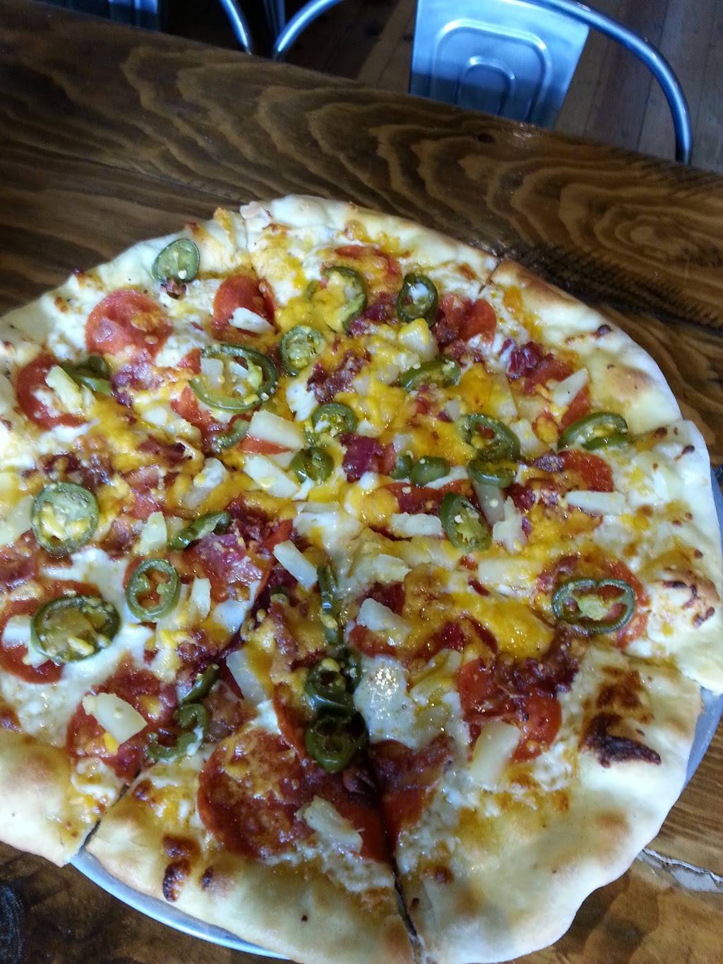 Petes Pizza & Tap House | restaurant | 114 W Main St, Grass Valley, CA 95945, USA | 5302749600 OR +1 530-274-9600