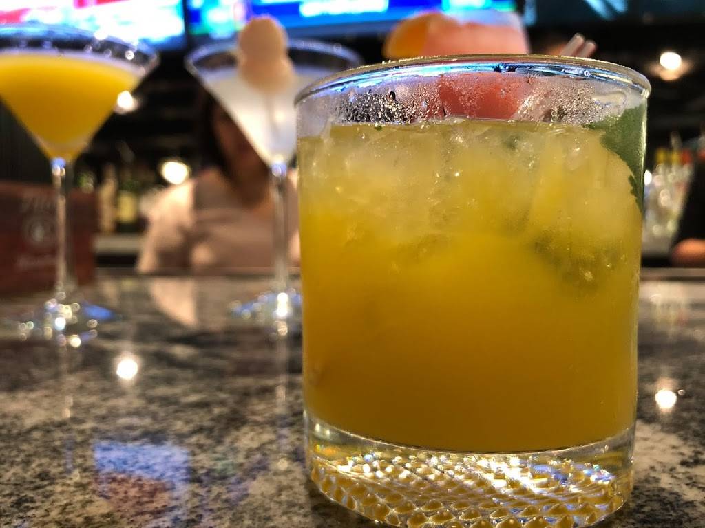 East! Japanese Kitchen Bar & Grill | restaurant | 2701 E Fowler Ave, Tampa, FL 33612, USA | 8134257960 OR +1 813-425-7960