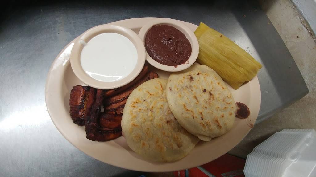 Taqueria y pupuseria La Fuente | restaurant | 9927 Irvington Blvd, Houston, TX 77076, USA | 7138848431 OR +1 713-884-8431
