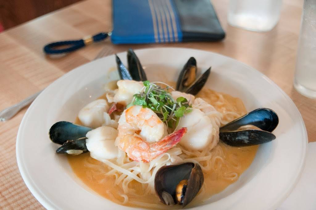 Shade | restaurant | 34 Ocean Ave, Scarborough, ME 04074, USA | 2078836684 OR +1 207-883-6684