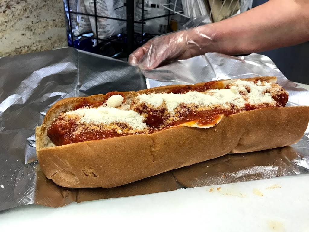 Lenas Sub Shop | meal takeaway | 9 Wenham St, Danvers, MA 01923, USA | 9787748413 OR +1 978-774-8413