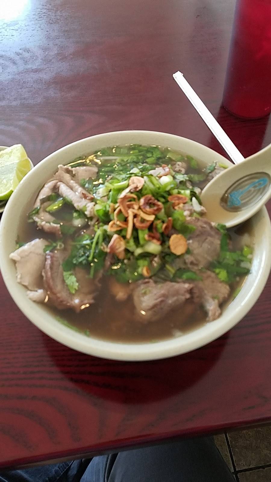 West Coast Grille | restaurant | 2310 S Calhoun St, Fort Wayne, IN 46807, USA | 2607447999 OR +1 260-744-7999