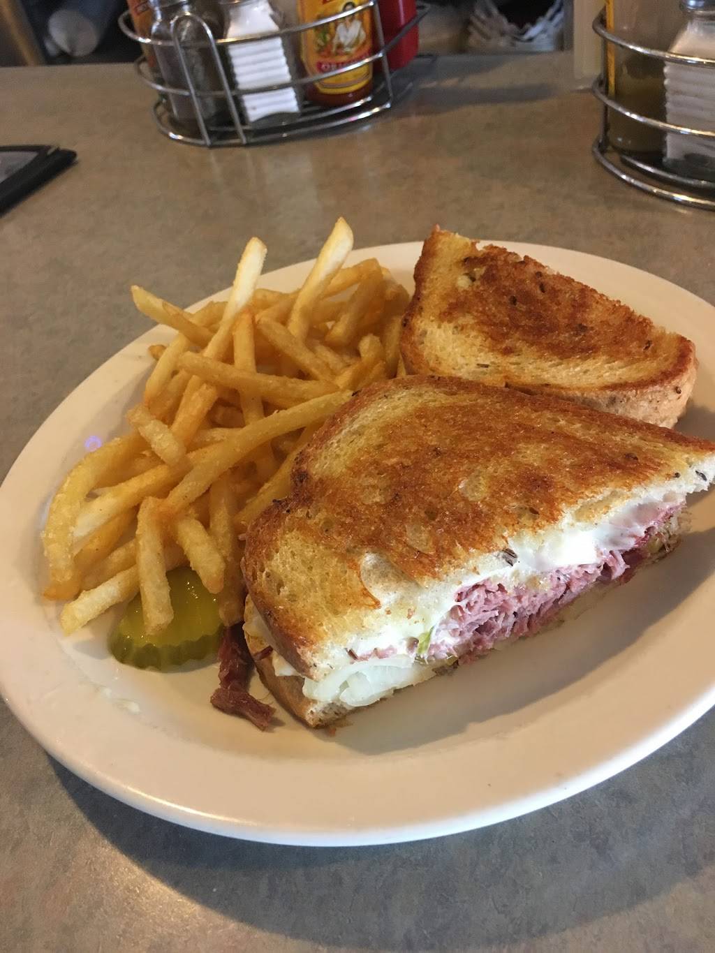 Moon Valley Cafe LLC | restaurant | 502 E Thunderbird Rd ste a, Phoenix, AZ 85022, USA | 6023750445 OR +1 602-375-0445