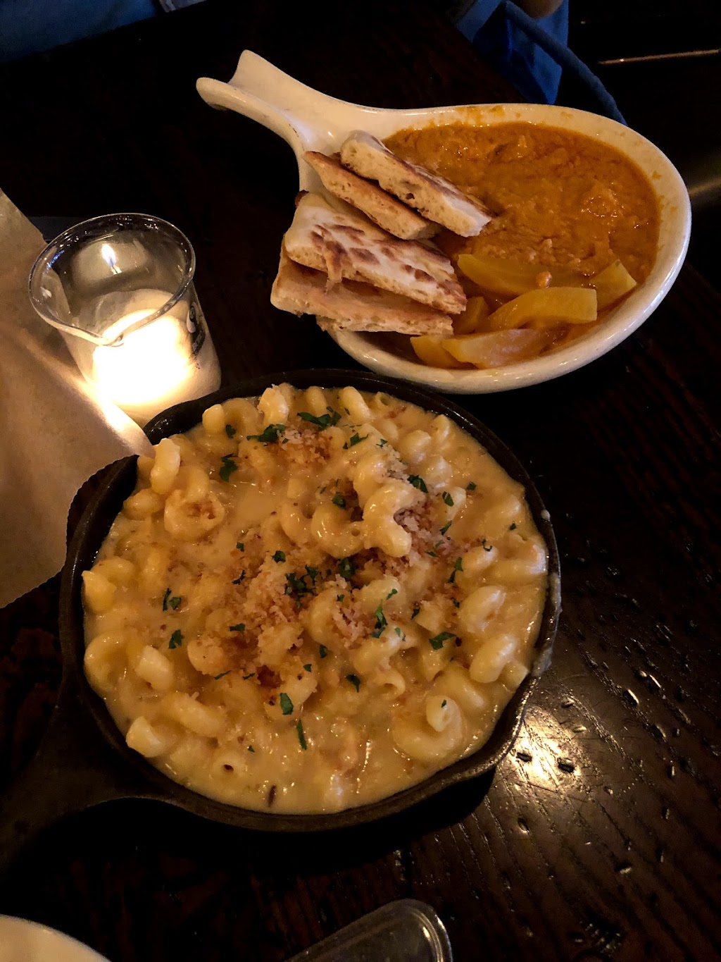 jm Curley | restaurant | 21 Temple Pl, Boston, MA 02111, USA | 6173385333 OR +1 617-338-5333