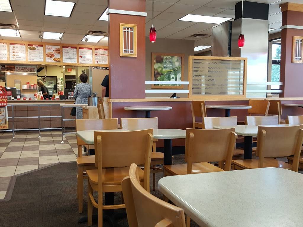 Wendys | restaurant | 9598 Ridgetop Blvd NW, Silverdale, WA 98383, USA | 3606130544 OR +1 360-613-0544