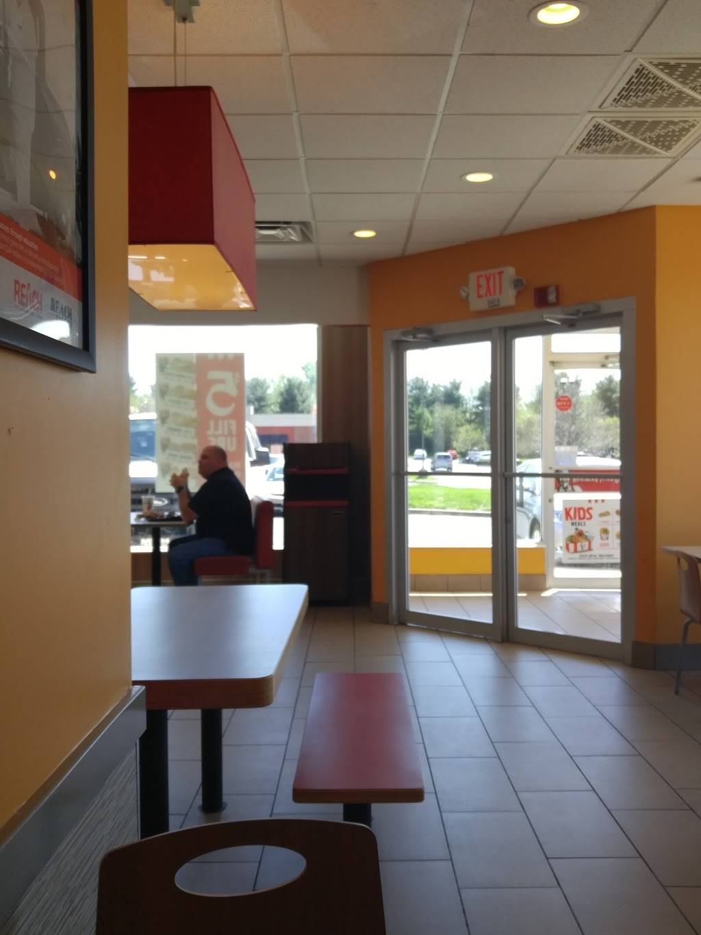 KFC | restaurant | 4394 Montgomery Rd, Ellicott City, MD 21043, USA | 4104652098 OR +1 410-465-2098