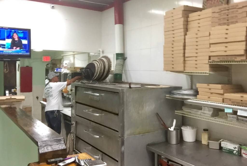 Miami Beach Pizza | restaurant | 247 71st St, Miami Beach, FL 33141, USA | 3058676272 OR +1 305-867-6272