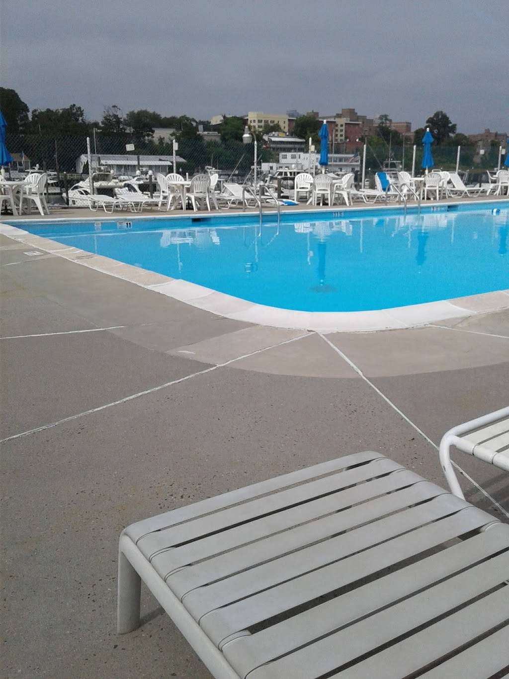 Genios Restaurant | restaurant | 583 Davenport Ave, New Rochelle, NY 10805, USA | 9142789890 OR +1 914-278-9890