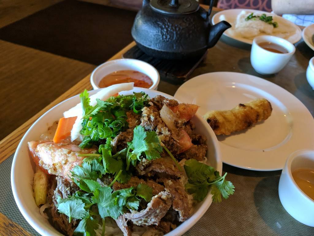 Vung Tau | restaurant | 535 E Santa Clara St, San Jose, CA 95112, USA | 4082889055 OR +1 408-288-9055