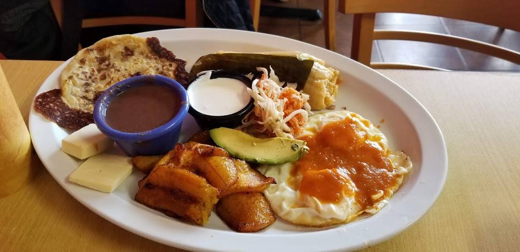 La Cocina De Mi Tierra At District Heights | restaurant | 1950 County Rd, District Heights, MD 20747, USA | 2408387750 OR +1 240-838-7750