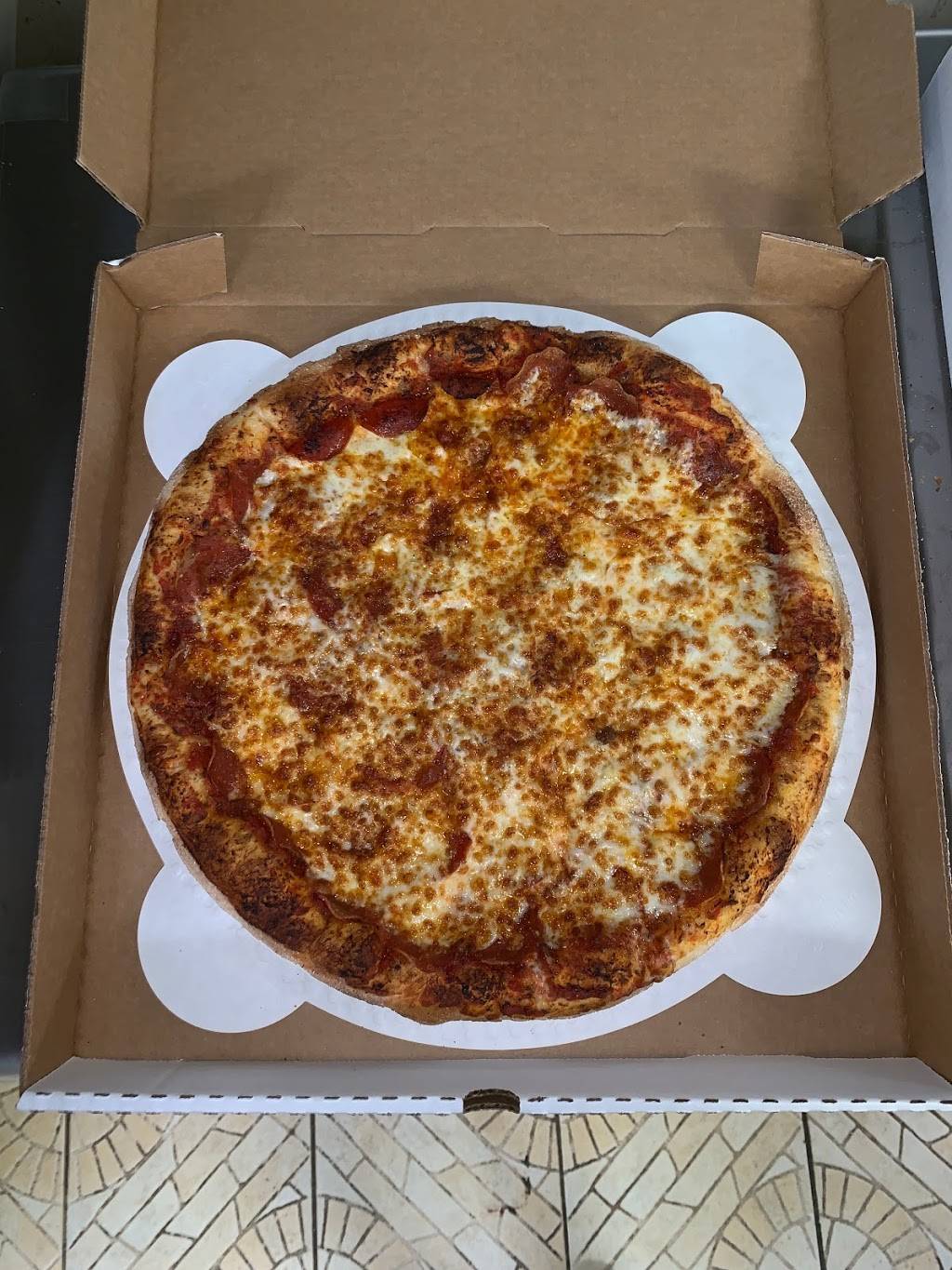 Ballerz Pizza | restaurant | 7185 Crane Ave, Jacksonville, FL 32216, USA | 9045164104 OR +1 904-516-4104