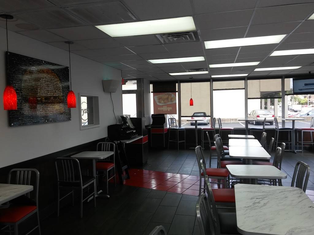 Krystal | meal takeaway | 2346 Whitesburg Dr, Huntsville, AL 35801, USA | 2565396364 OR +1 256-539-6364