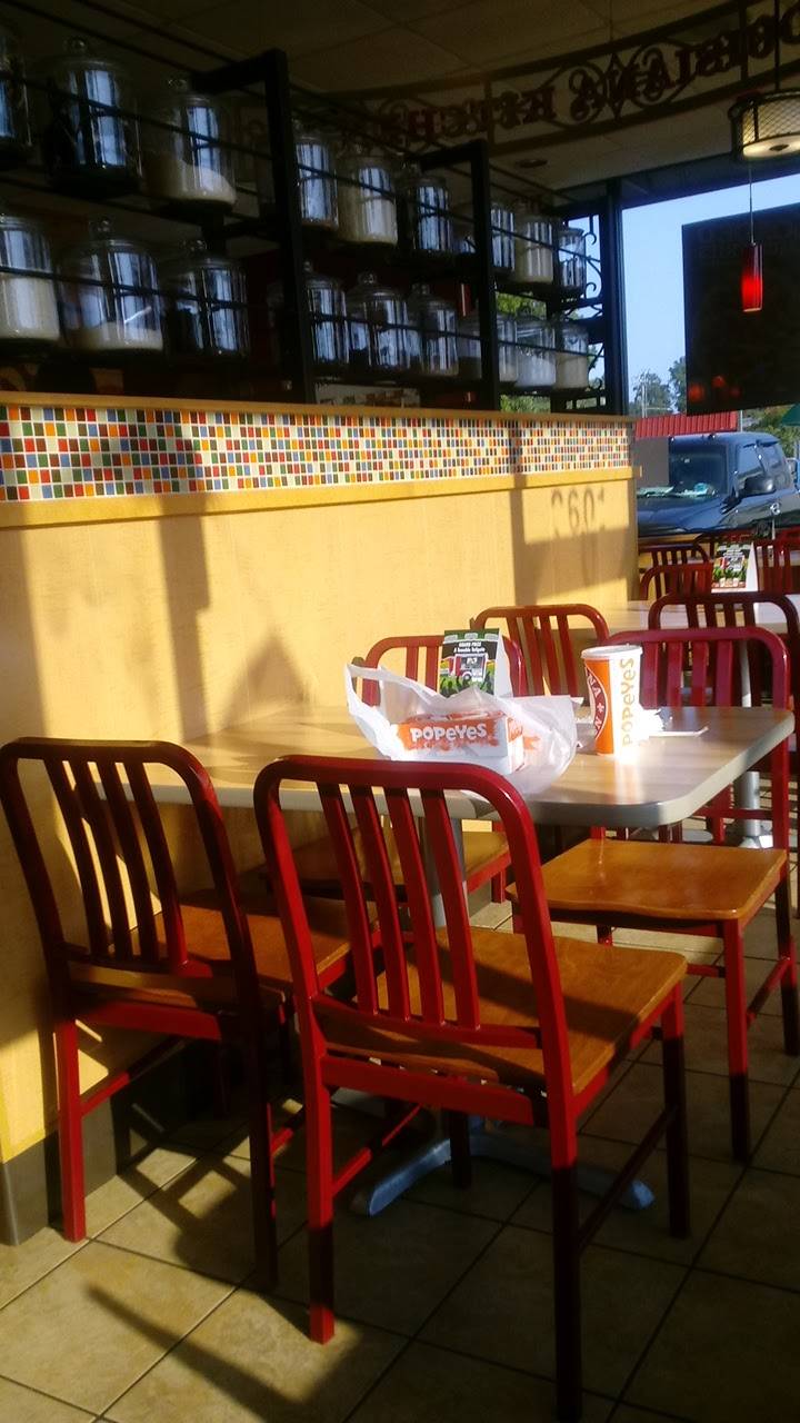 Popeyes Louisiana Kitchen | restaurant | 2601 E Ash St, Goldsboro, NC 27534, USA | 9193305013 OR +1 919-330-5013