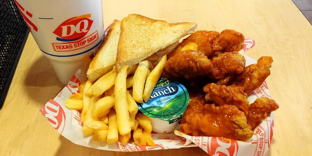 Dairy Queen Store | restaurant | 605 N Lagrange St, Flatonia, TX 78941, USA | 3618652524 OR +1 361-865-2524