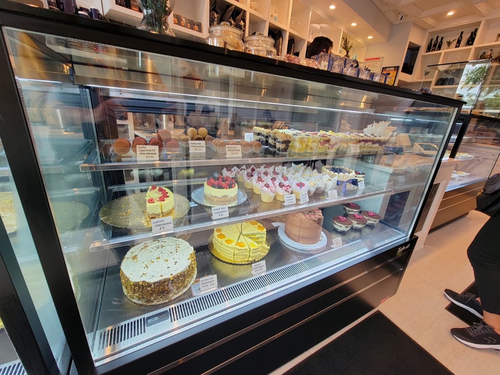 Wildberry Cake | bakery | 1715 Emmons Ave, Brooklyn, NY 11235, USA | 3473125197 OR +1 347-312-5197