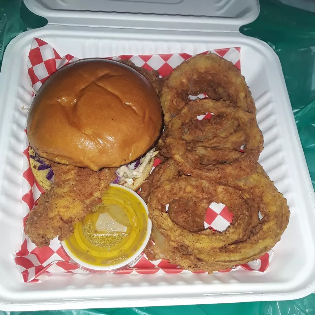 Muddy Waters Seafood Kitchen | restaurant | 22350 E Martin Dr, Porter, TX 77365, USA | 2816237302 OR +1 281-623-7302