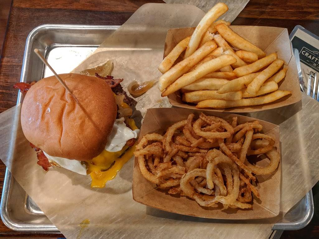 Crafty Burger N Tap | restaurant | 02352, Denver, NC 28037, USA | 7049661820 OR +1 704-966-1820