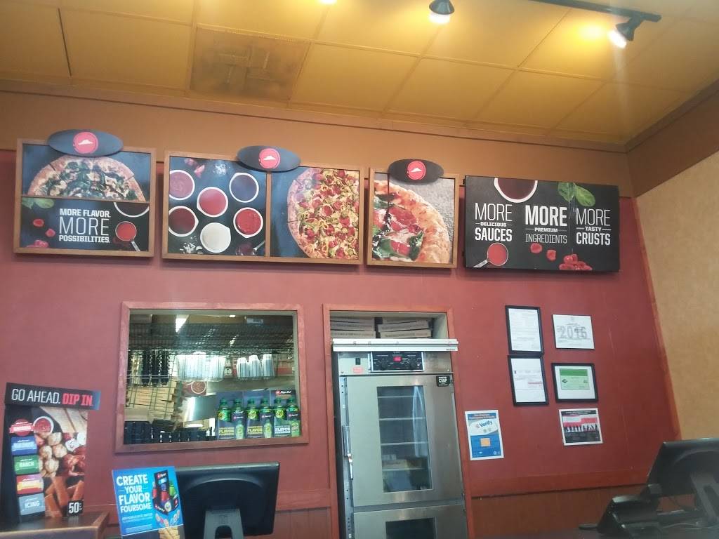 Pizza Hut | restaurant | 5815 Leesburg Pike, Falls Church, VA 22041, USA | 7038248400 OR +1 703-824-8400