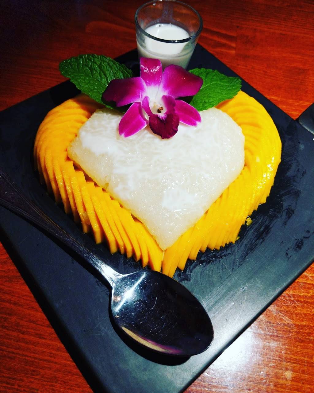 Pin Kaow Thai Restaurant | restaurant | 1974 N Rainbow Blvd, Las Vegas, NV 89108, USA | 7026382746 OR +1 702-638-2746