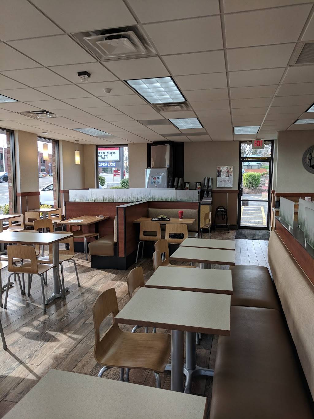 Wendys | restaurant | 9445 SW Barbur Blvd, Portland, OR 97219, USA | 5032448362 OR +1 503-244-8362