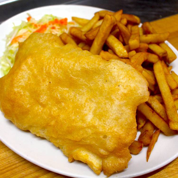 Johns Fish N Chips | meal takeaway | 5090 Dundas St W, Etobicoke, ON M9A 1C2, Canada | 4162313474 OR +1 416-231-3474