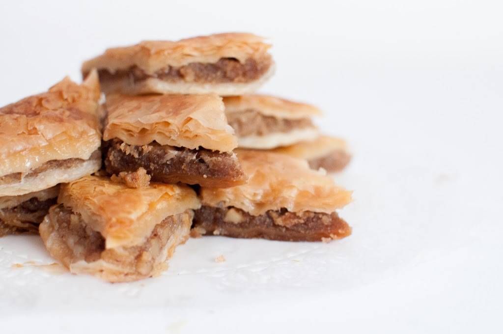 Phinix Mediterranean Kitchen & Catering | restaurant | 840 Winter St, Waltham, MA 02451, USA | 6174449272 OR +1 617-444-9272