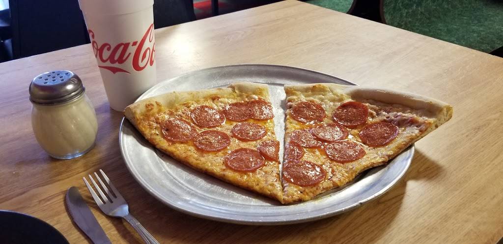 Franks Pizza | restaurant | 390 Tanyard Rd, Rocky Mount, VA 24151, USA | 5404837464 OR +1 540-483-7464