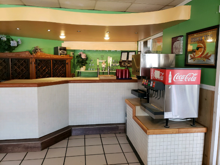 Angelos Pizzeria Of Lisbon | restaurant | 195 Lisbon St #6020, Lisbon, ME 04250, USA | 2073537500 OR +1 207-353-7500