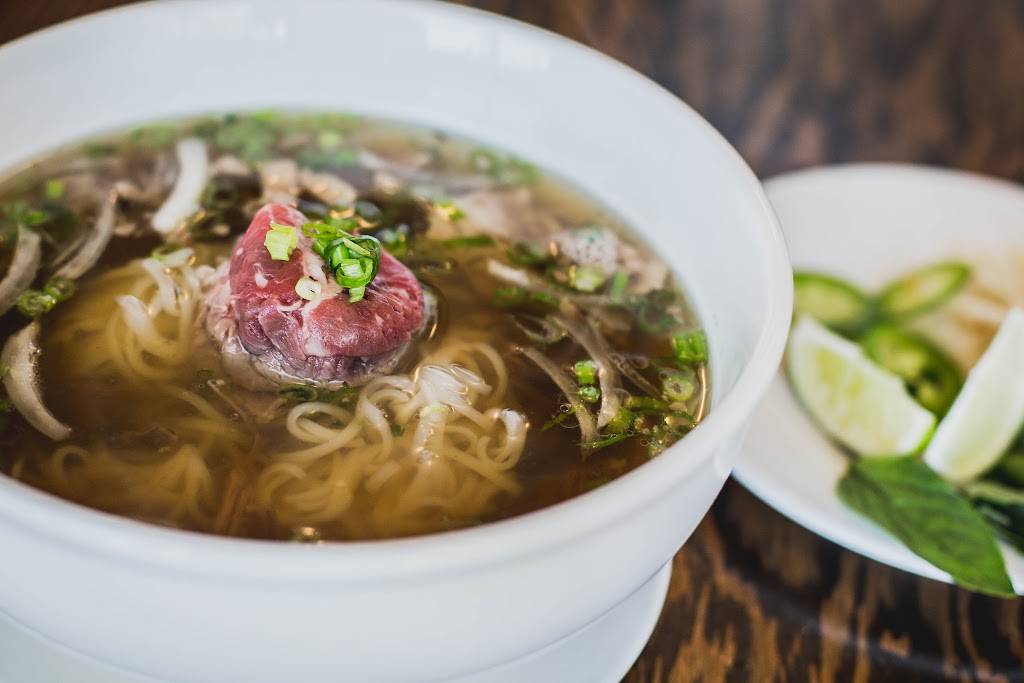 Feu Pho Kitchen | restaurant | 11310 Ventura Blvd, Studio City, CA 91604, USA | 8184232240 OR +1 818-423-2240