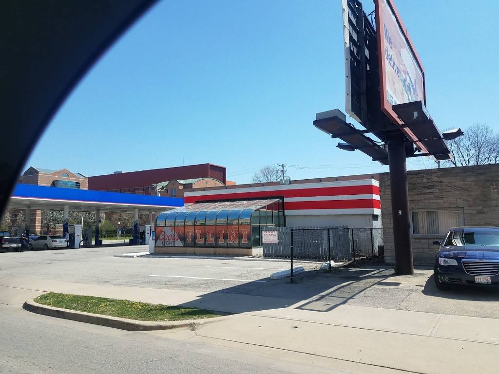 Circle K | meal takeaway | 609 E University Ave, Champaign, IL 61820, USA | 2173528762 OR +1 217-352-8762