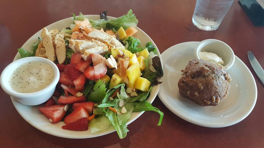 Bakers Square Restaurant & Bakery | restaurant | 928 Prairie Center Dr, Eden Prairie, MN 55344, USA | 9529375818 OR +1 952-937-5818