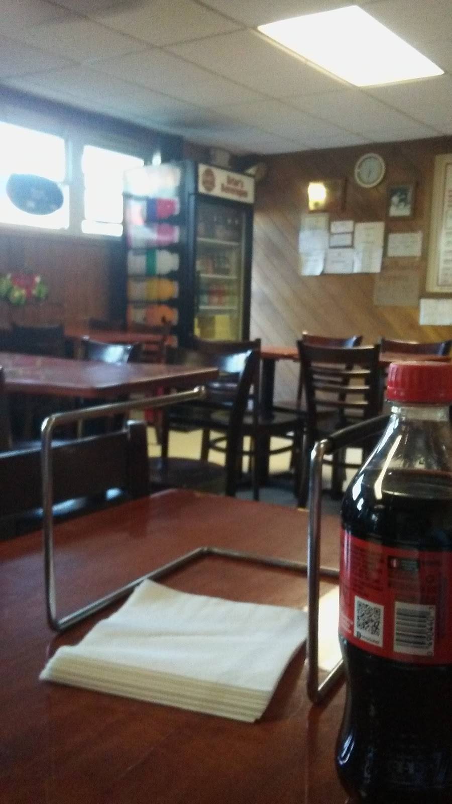 DeLucias Brick Oven Pizza | restaurant | 3 1st Ave, Raritan, NJ 08869, USA | 9087251322 OR +1 908-725-1322