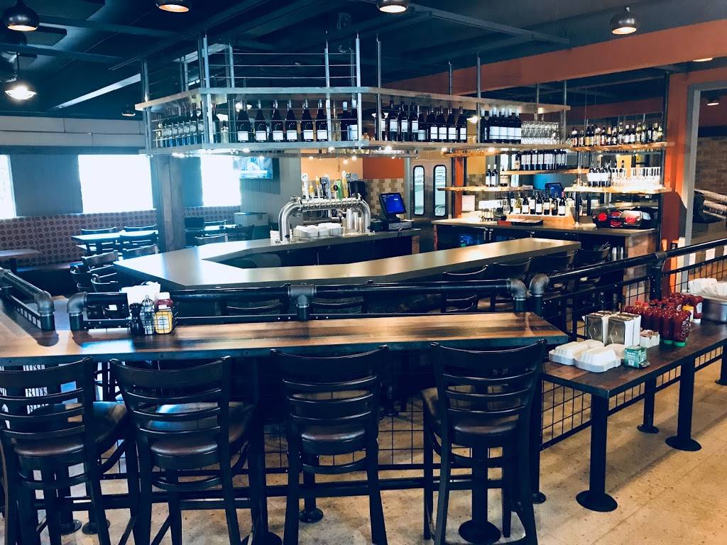 Crown Hill Broiler | restaurant | 8037 15th Ave NW, Seattle, WA 98117, USA | 2067813344 OR +1 206-781-3344