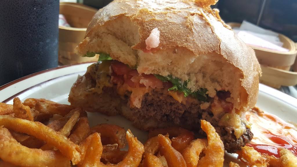 Nancys Diner | restaurant | 426 Main St, Grafton, OH 44044, USA | 4409262462 OR +1 440-926-2462