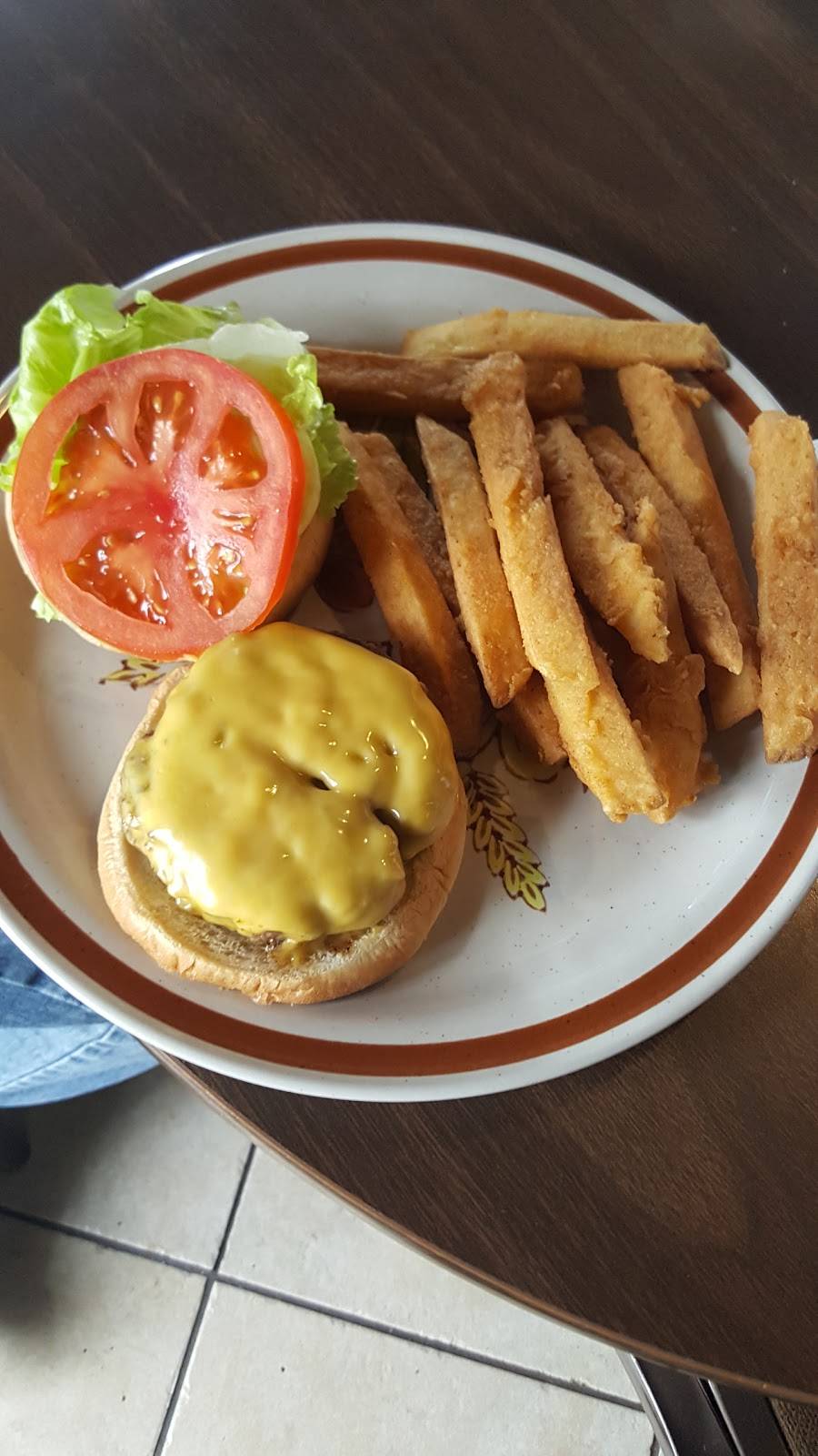 Michelles Home Cooking | restaurant | 11256 US-15, Clarksville, VA 23927, USA | 4343744400 OR +1 434-374-4400