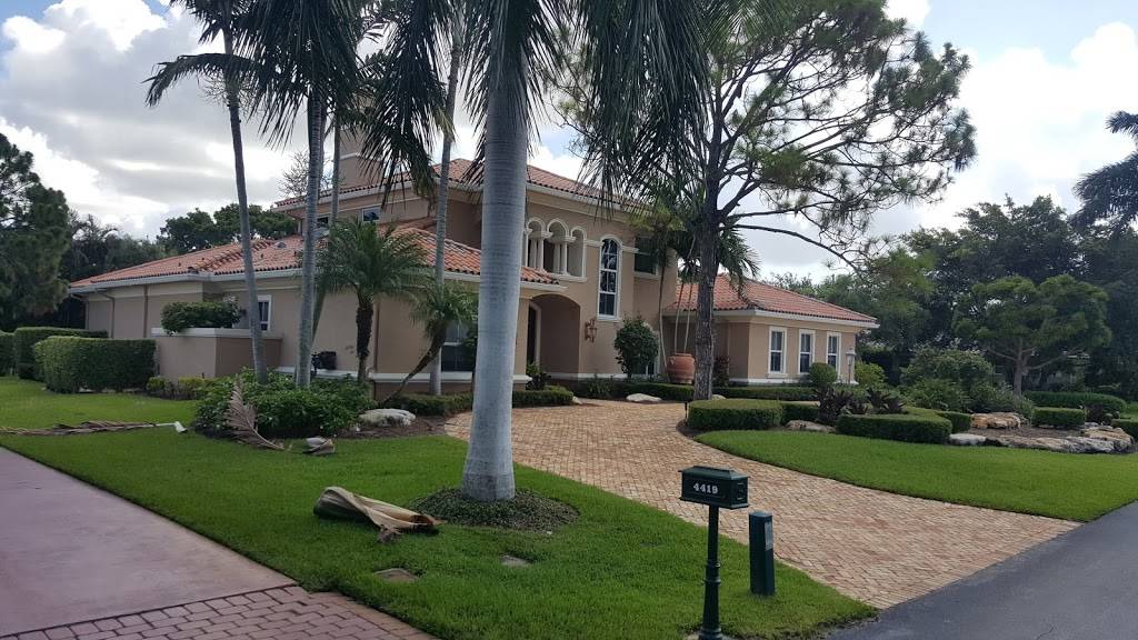 Pine Tree Golf Club | restaurant | 10600 Pine Tree Terrace, Boynton Beach, FL 33436, USA | 5617326404 OR +1 561-732-6404