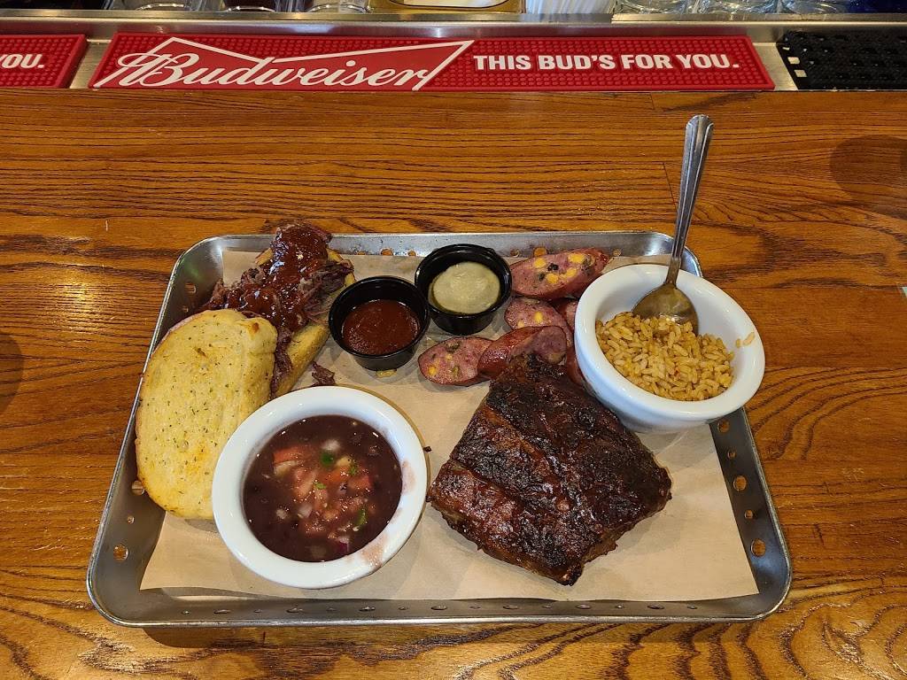 Chilis Grill & Bar | restaurant | 6121 Westheimer Rd, Houston, TX 77057, USA | 8322510454 OR +1 832-251-0454