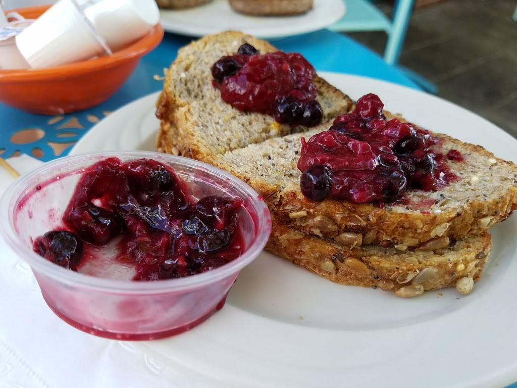 Whistle Stop Diner | restaurant | 24060 Woodward Ave, Pleasant Ridge, MI 48069, USA | 2486321311 OR +1 248-632-1311