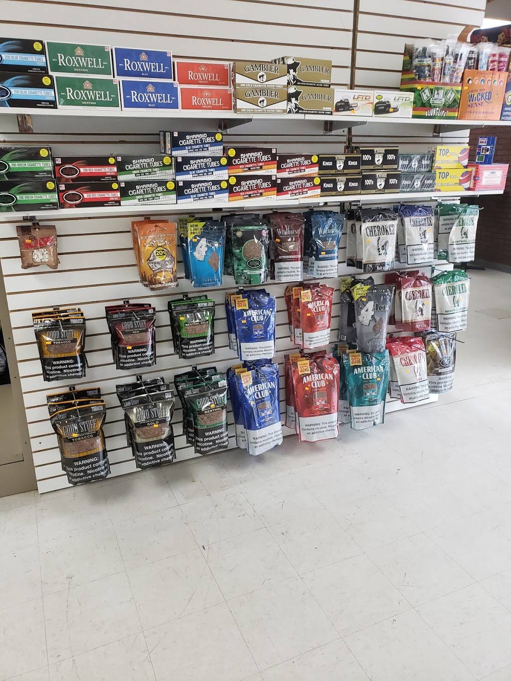 Asheboro deli & grocery | restaurant | 1113 N Fayetteville St, Asheboro, NC 27203, USA | 3365219035 OR +1 336-521-9035