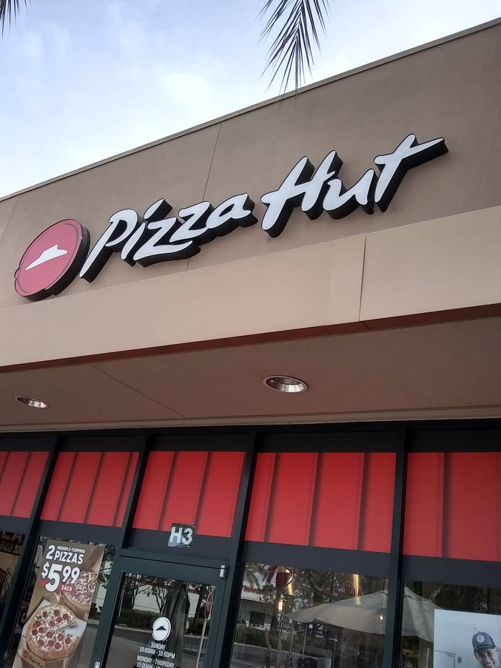 Pizza Hut | restaurant | 27642 Antonio Pkwy #H3, Ladera Ranch, CA 92694, USA | 9493641551 OR +1 949-364-1551
