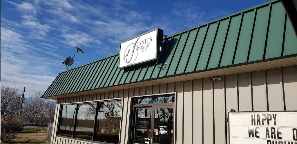 Janie’s Riverview Cafe | restaurant | 1106 W Front St, Buffalo, IA 52728, USA | 5633811555 OR +1 563-381-1555