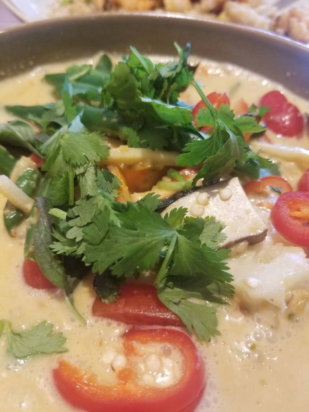 P.F. Changs | restaurant | 827 Brandon Town Center Dr, Brandon, FL 33511, USA | 8135307120 OR +1 813-530-7120