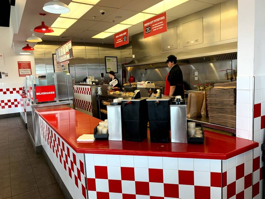 Five Guys | meal takeaway | 12570 S Rhetski Ln Suite 103, Riverton, UT 84065, USA | 8014450555 OR +1 801-445-0555