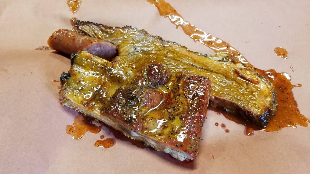 Coopers Old Time Pit Bar-B-Que | restaurant | 301 Stockyards Blvd, Fort Worth, TX 76164, USA | 8176266464 OR +1 817-626-6464