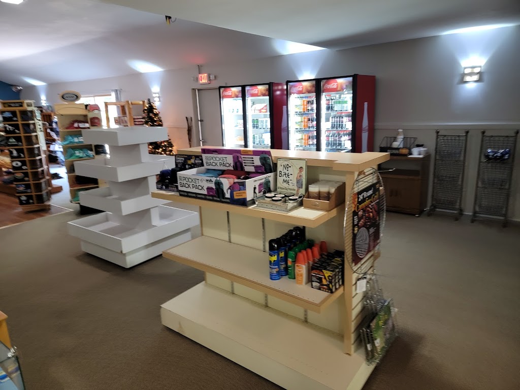 Porkies Outpost | restaurant | 251 Lincoln Ave, Ontonagon, MI 49953, USA | 9068855612 OR +1 906-885-5612