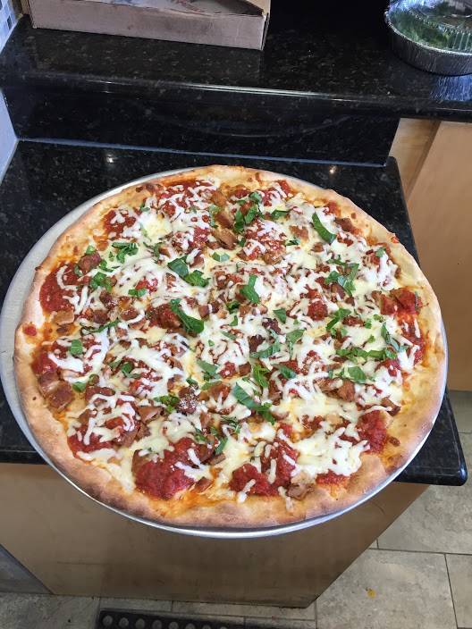 Krispy Pizza | restaurant | 7112 13th Ave, Brooklyn, NY 11228, USA | 7187459618 OR +1 718-745-9618