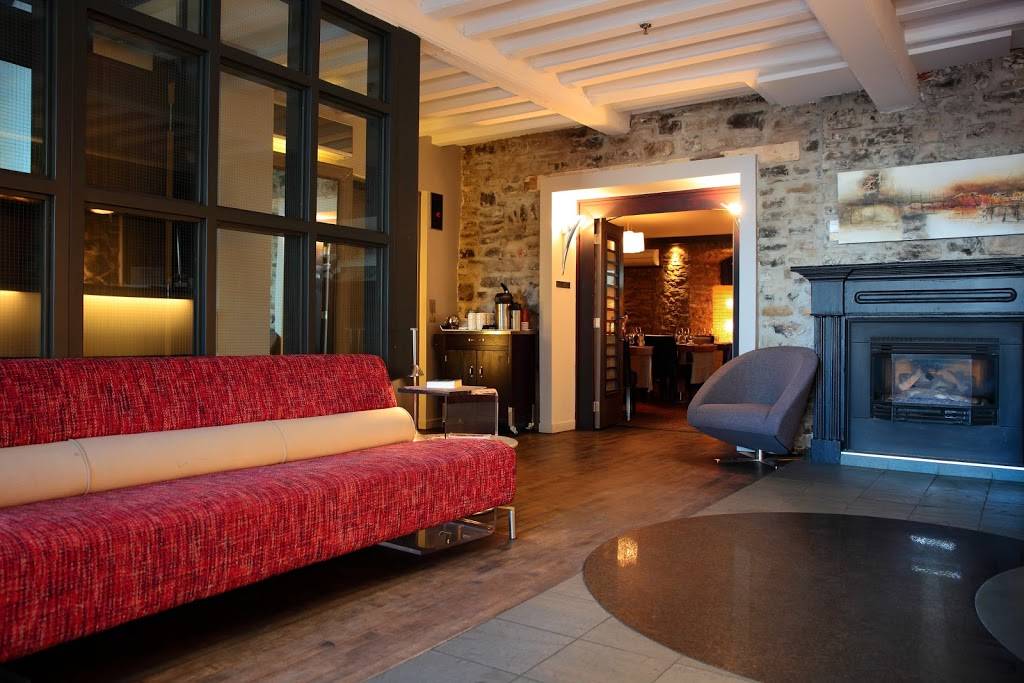 Hôtel Le Priori | restaurant | 15 Rue du Sault-au-Matelot, Québec, QC G1K 3Y7, Canada | 4186923992 OR +1 418-692-3992