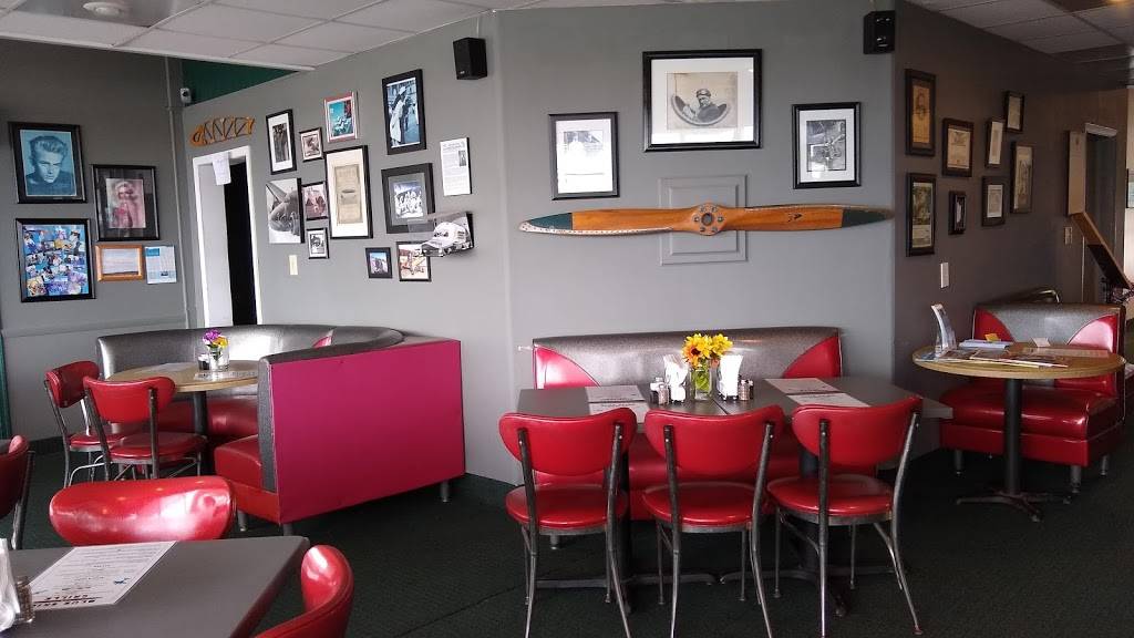 Blue Skies Grille | restaurant | 5172 W Military Hwy, Chesapeake, VA 23321, USA | 7574053313 OR +1 757-405-3313